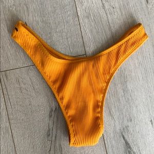 Minimale Animale Yellow Saffron Bikini BOTTOM